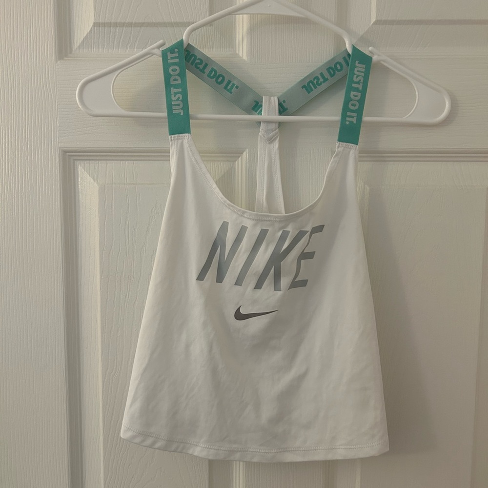 Nike dri-fit workout tank top size medium